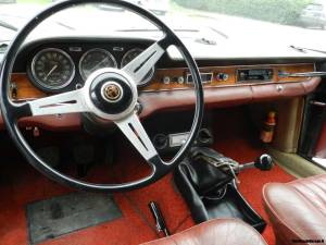 Image 16/28 of Alfa Romeo 2600 Sprint (1966)