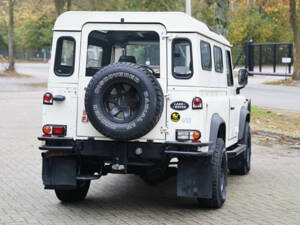 Bild 4/16 von Land Rover 110 (1989)