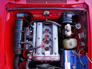 Bild 4/50 von Alfa Romeo 2000 GTV (1972)