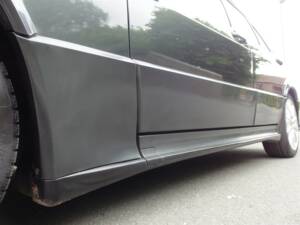 Immagine 31/98 di Mercedes-Benz 190 E 2.3-16 (1985)