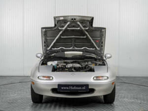 Bild 36/50 von Mazda MX-5 1.6 (1995)