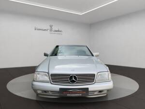 Imagen 3/17 de Mercedes-Benz SL 280 (1996)