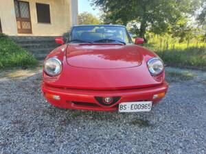 Image 2/23 of Alfa Romeo 2.0 Spider (1990)