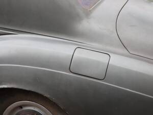 Image 22/50 of Bentley S 1 (1956)