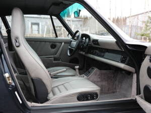 Image 68/97 of Porsche 911 Carrera 4 (1991)