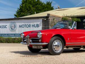 Image 2/8 of Alfa Romeo Giulia 1600 Spider (1963)