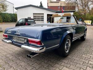 Bild 24/27 von Mercedes-Benz 230 SL (1966)