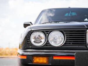 Image 17/91 de BMW M3 Sport Evo (1990)