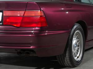 Immagine 17/38 di BMW 840Ci (1993)