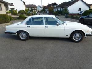 Afbeelding 3/36 van Jaguar XJ 6 4.2 (1984)