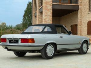 Image 7/50 of Mercedes-Benz 300 SL (1988)