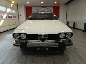 Bild 2/14 von Alfa Romeo Alfetta GT 1.6 (1979)