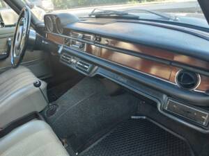 Imagen 14/14 de Mercedes-Benz 280 SE (1968)