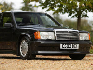 Image 36/50 de Mercedes-Benz 190 E 2.3-16 (1985)