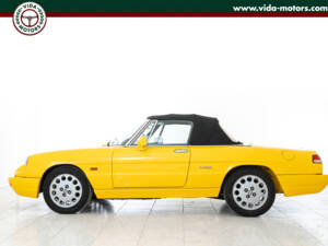 Image 10/37 of Alfa Romeo 2.0 Spider (1993)