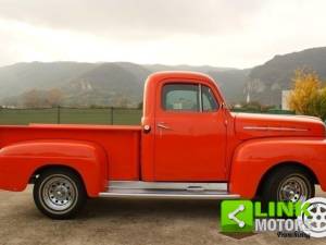 Image 4/10 of Ford F-1 (1951)