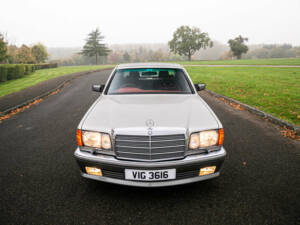 Imagen 50/50 de Mercedes-Benz 300 SE (1990)