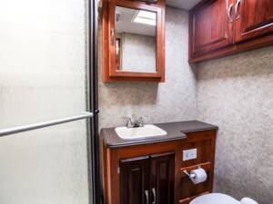 Immagine 8/28 di Coachmen Mirada 350 DS (2008)