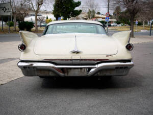 Image 4/14 de Chrysler Imperial Coupe (1961)