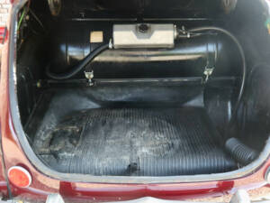 Bild 35/50 von Volvo PV 444 (1955)
