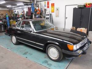 Imagen 35/47 de Mercedes-Benz 560 SL (1988)