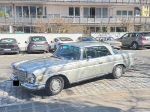 Imagen 12/17 de Mercedes-Benz 280 SE (1970)