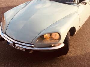 Image 84/95 of Citroën DS 21 Pallas (1973)