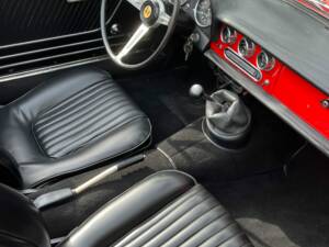 Image 5/7 of Alfa Romeo 1600 Spider Duetto (1967)