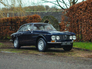 Image 1/50 of Alfa Romeo Giulia 1600 GT Junior (1977)