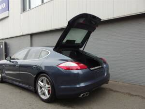 Bild 90/99 von Porsche Panamera Turbo (2009)