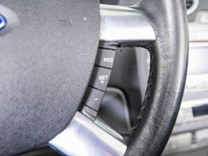 Image 35/50 of Ford Focus CC 2.0 (2008)