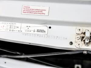Image 36/43 of Mercedes-Benz 300 SL (1989)