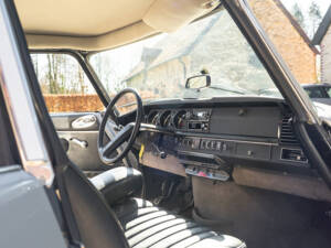Image 34/53 of Citroën DS 23 Pallas (1972)
