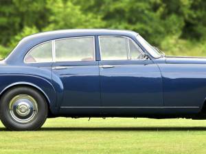 Immagine 8/50 di Bentley S 2 Continental Flying Spur (1962)