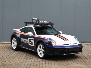 Image 9/74 of Porsche 911 Dakar (2023)