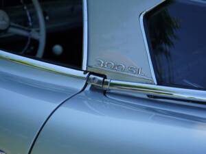 Image 10/24 of Mercedes-Benz 300 SL Roadster (1962)