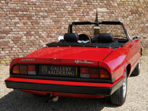 Image 22/50 of Alfa Romeo 2.0 Spider (1990)