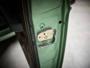 Bild 61/98 von Volvo 244 DL (1975)