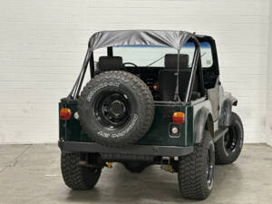 Image 6/9 de Jeep CJ-5 (1981)