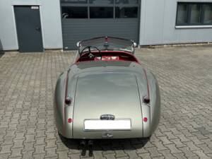 Image 4/17 of Jaguar XK 120 SE OTS (1953)