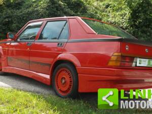 Afbeelding 6/10 van Alfa Romeo 75 1.8 Turbo Evoluzione (1992)