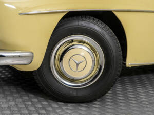 Image 4/50 of Mercedes-Benz 190 SL (1960)