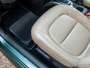 Image 30/50 of Aston Martin Cygnet (2013)