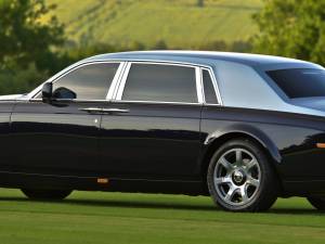 Image 5/50 of Rolls-Royce Phantom VII (2010)
