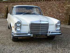 Image 6/50 of Mercedes-Benz 280 SE 3,5 (1971)