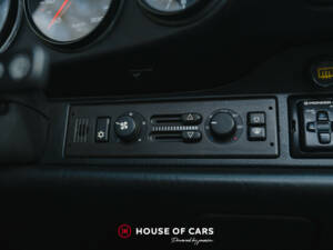 Image 39/49 of Porsche 911 Carrera 2 (1991)