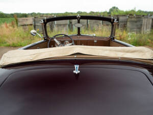 Immagine 6/8 di Ford V8 Deluxe Club Cabriolet (1937)