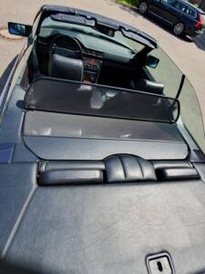 Imagen 53/94 de Mercedes-Benz 300 CE-24 3.4 AMG (1992)