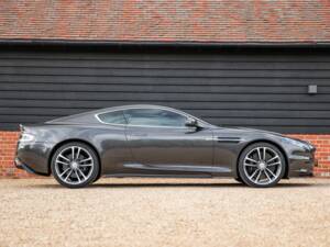 Image 2/50 of Aston Martin DBS (2011)