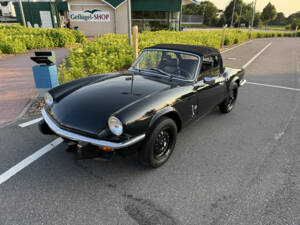 Image 2/4 de Triumph Spitfire 1500 (1977)